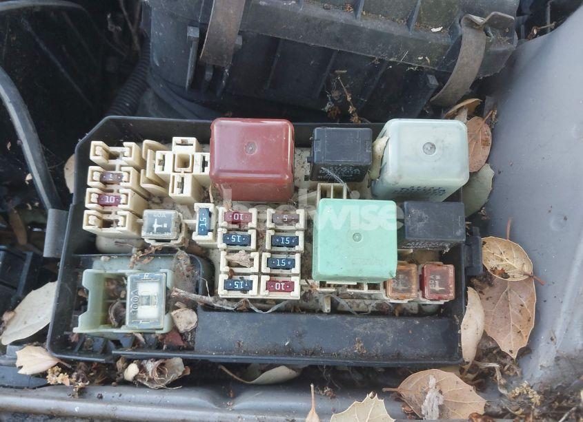 Photo 12 of 2002 Toyota Corolla CE (VIN 1NXBR12E52Z584240)