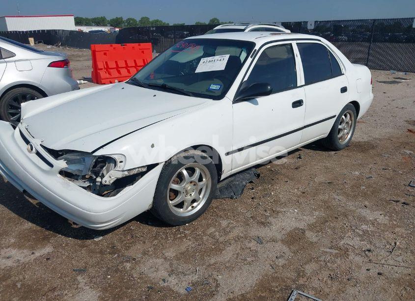 Photo 2 of 1998 Toyota Corolla CE (VIN 1NXBR12E5WZ025437)