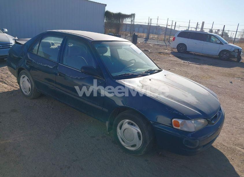 1999 Toyota Corolla CE (VIN 1NXBR12E5XZ143621) main photo
