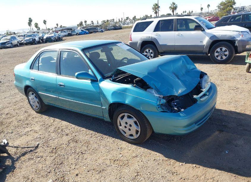 1999 Toyota Corolla LE (VIN 1NXBR12E5XZ228958) main photo