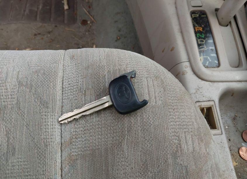 Photo 11 of 1999 Toyota Corolla LE (VIN 1NXBR12E6XZ142445)