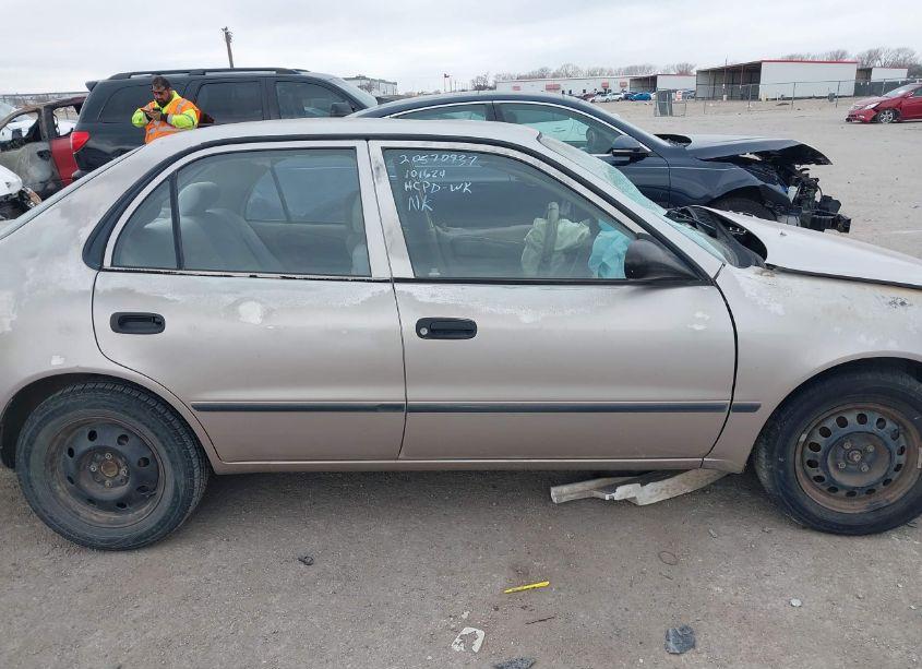 Photo 13 of 2000 Toyota Corolla VE (VIN 1NXBR12E6YZ373752)