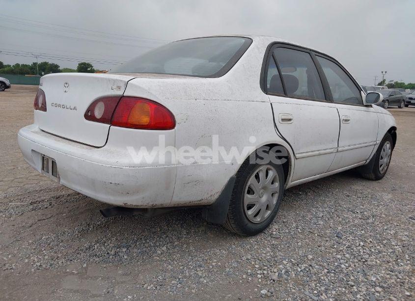 Photo 4 of 2002 Toyota Corolla LE (VIN 1NXBR12E72Z576561)