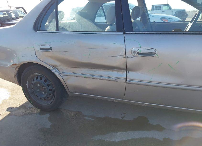 Photo 6 of 2002 Toyota Corolla LE (VIN 1NXBR12E72Z624446)