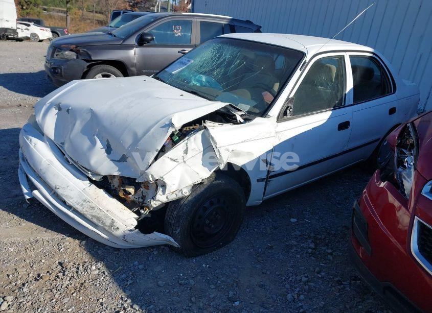 Photo 2 of 1998 Toyota Corolla CE (VIN 1NXBR12E7WZ131209)