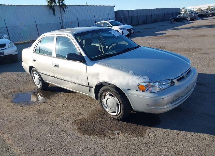 2000 Toyota Corolla CE (VIN 1NXBR12E7YZ368995) main photo