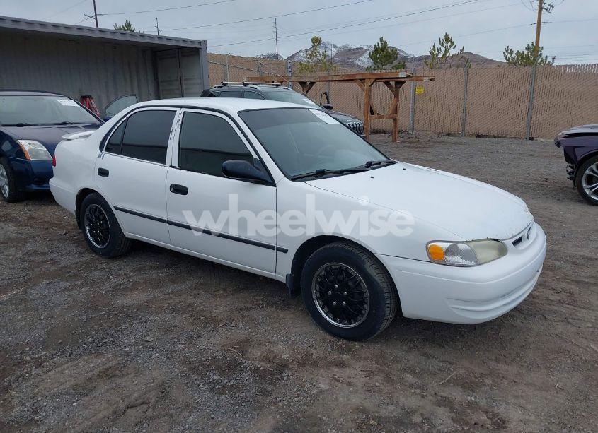 1999 Toyota Corolla CE (VIN 1NXBR12E8XZ224256) main photo