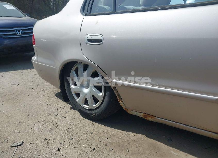 Photo 6 of 2002 Toyota Corolla LE (VIN 1NXBR12E92Z578151)