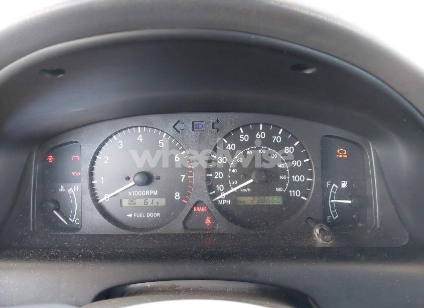 Photo 7 of 2002 Toyota Corolla LE (VIN 1NXBR12EX2Z629298)