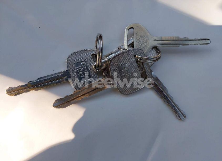 Photo 11 of 1998 Toyota Corolla LE (VIN 1NXBR18E1WZ060208)