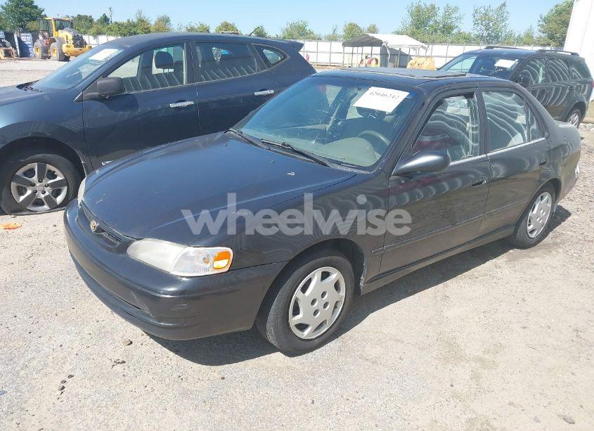 Photo 2 of 1998 Toyota Corolla LE (VIN 1NXBR18E2WZ118326)