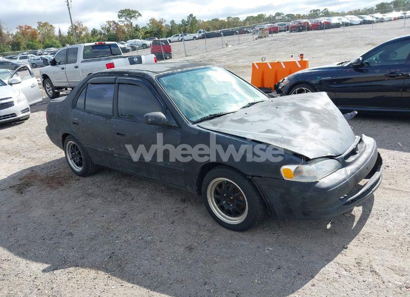 1998 Toyota Corolla LE (VIN 1NXBR18E4WZ020172) main photo