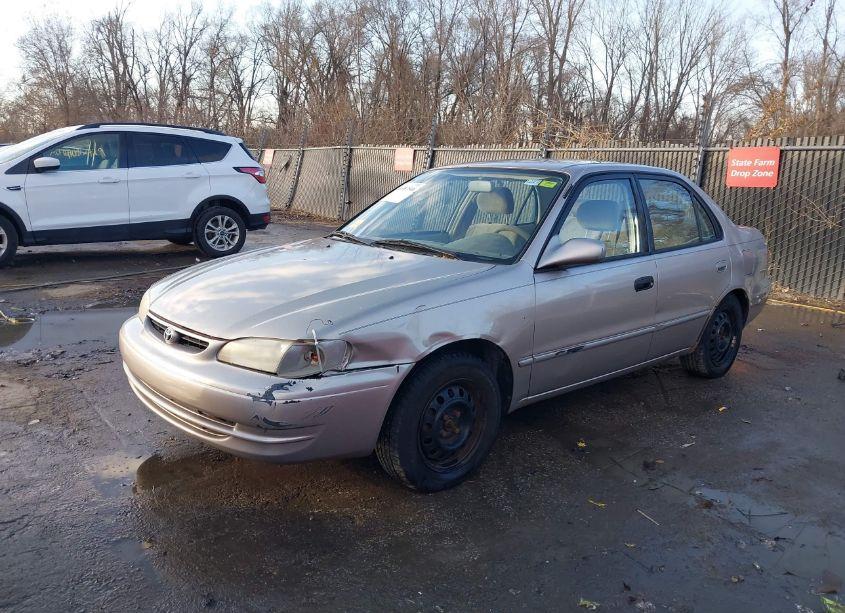 Photo 2 of 1998 Toyota Corolla LE (VIN 1NXBR18E5WZ070269)