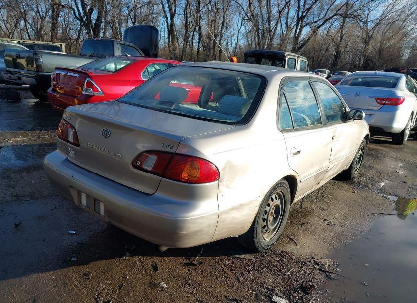 Photo 4 of 1998 Toyota Corolla LE (VIN 1NXBR18E5WZ070269)