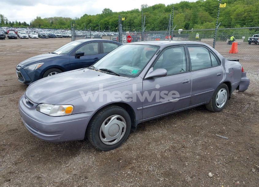 Photo 2 of 1998 Toyota Corolla CE/LE/VE (VIN 1NXBR18E8WZ119058)