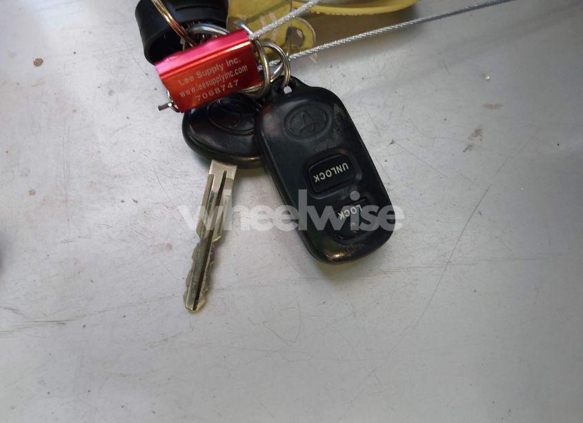 Photo 11 of 2005 Toyota Corolla LE (VIN 1NXBR30E05Z531934)