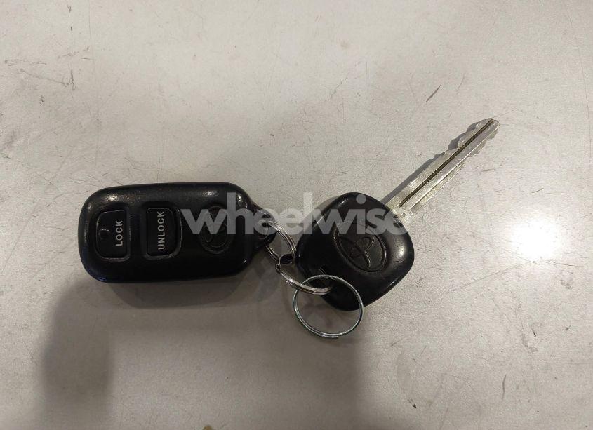 Photo 11 of 2007 Toyota Corolla LE (VIN 1NXBR30E07Z791978)