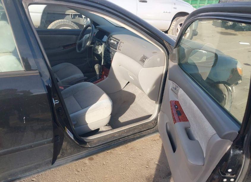 Photo 5 of 2007 Toyota Corolla LE (VIN 1NXBR30E07Z865125)