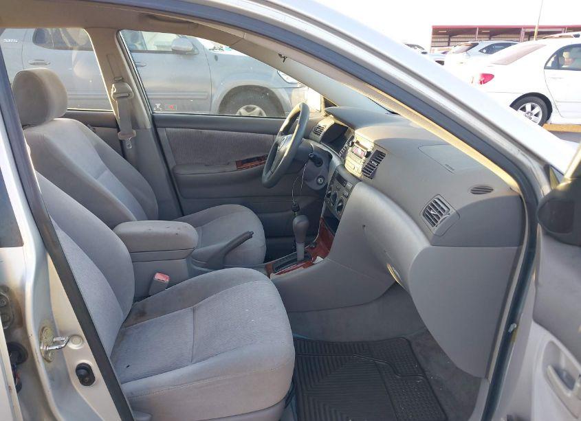 Photo 5 of 2005 Toyota Corolla LE (VIN 1NXBR30E25Z348499)