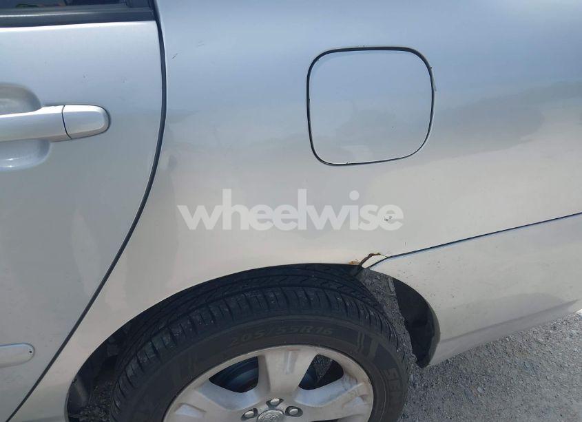 Photo 6 of 2005 Toyota Corolla LE (VIN 1NXBR30E25Z357512)