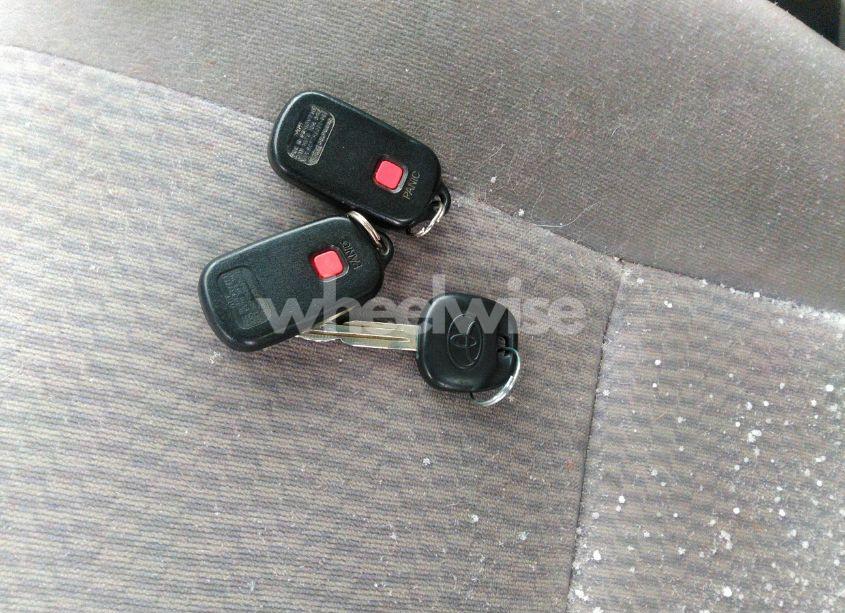 Photo 11 of 2005 Toyota Corolla LE (VIN 1NXBR30E25Z366159)