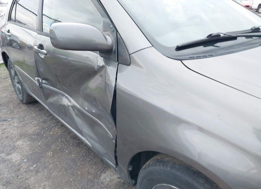 Photo 13 of 2006 Toyota Corolla S (VIN 1NXBR30E26Z656192)