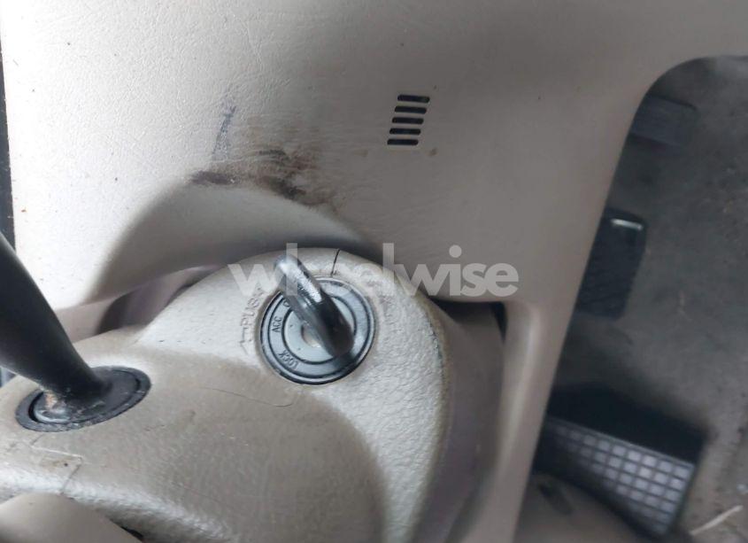 Photo 11 of 2005 Toyota Corolla LE (VIN 1NXBR30E35Z429673)