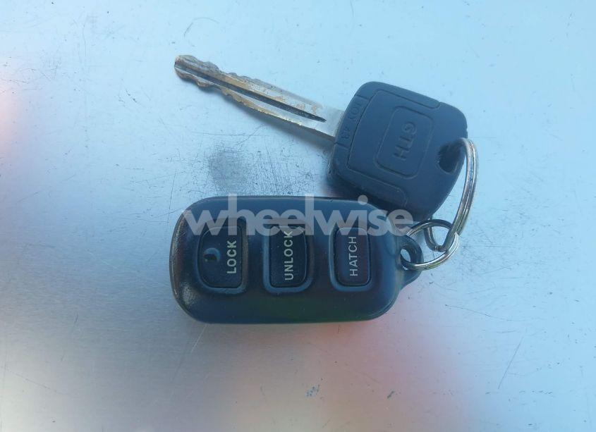 Photo 11 of 2007 Toyota Corolla LE (VIN 1NXBR30E37Z821992)