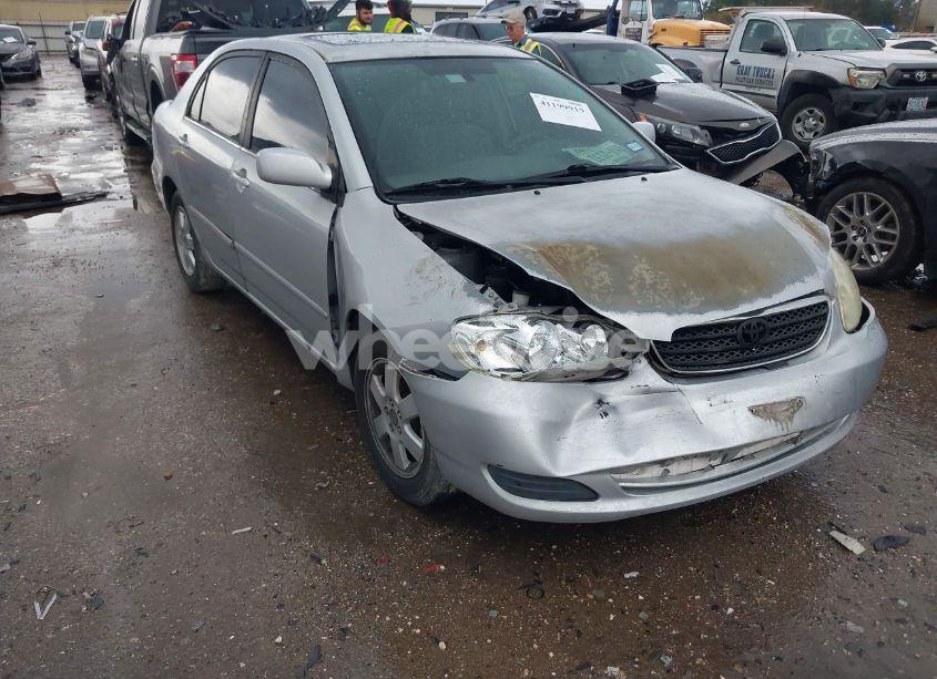 2005 Toyota Corolla LE (VIN 1NXBR30E65Z405514) main photo