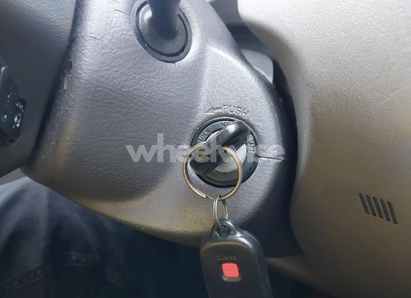 Photo 11 of 2005 Toyota Corolla LE (VIN 1NXBR30E65Z405514)