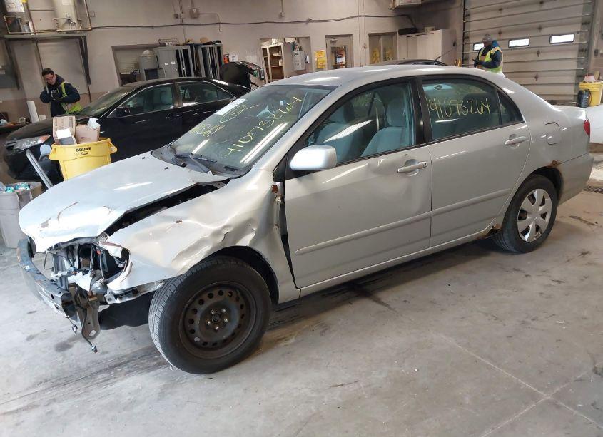 Photo 2 of 2006 Toyota Corolla LE (VIN 1NXBR30E66Z745344)