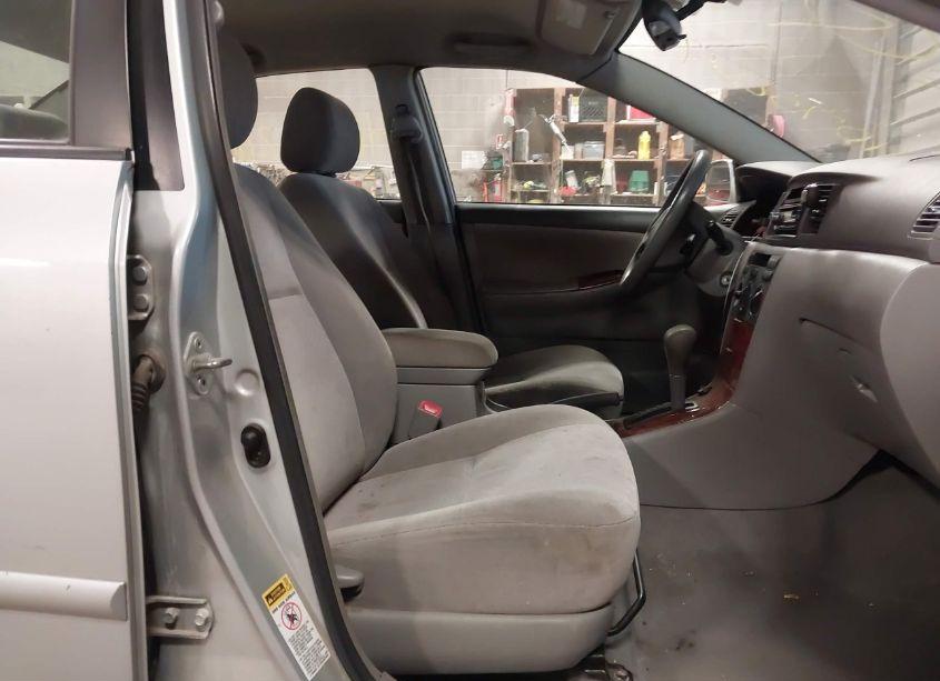 Photo 5 of 2006 Toyota Corolla LE (VIN 1NXBR30E66Z745344)