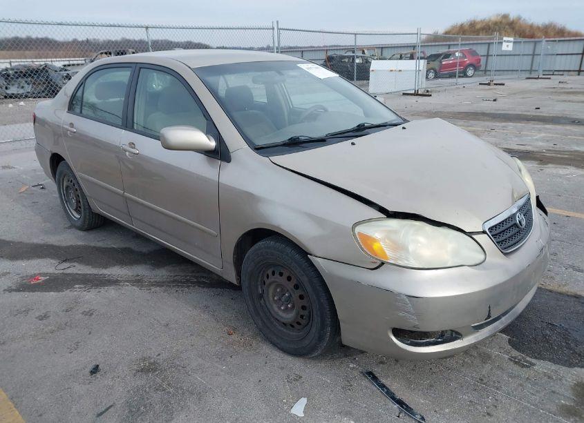 2005 Toyota Corolla LE (VIN 1NXBR30E75Z485972) main photo