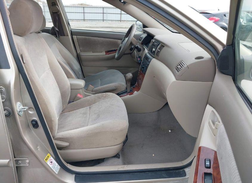 Photo 5 of 2005 Toyota Corolla LE (VIN 1NXBR30E75Z485972)