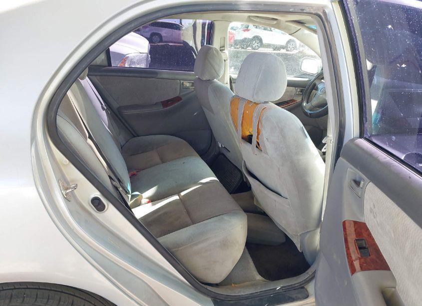 Photo 8 of 2007 Toyota Corolla LE (VIN 1NXBR30E77Z828430)