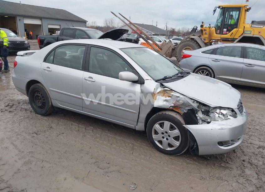 2007 Toyota Corolla LE (VIN 1NXBR30E77Z837970) main photo