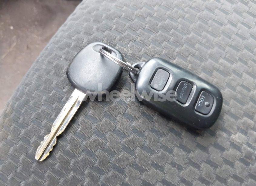 Photo 11 of 2006 Toyota Corolla S (VIN 1NXBR30E86Z726715)