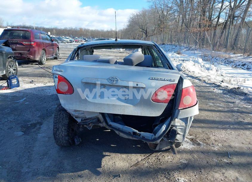 Photo 16 of 2005 Toyota Corolla LE (VIN 1NXBR30E95Z381421)