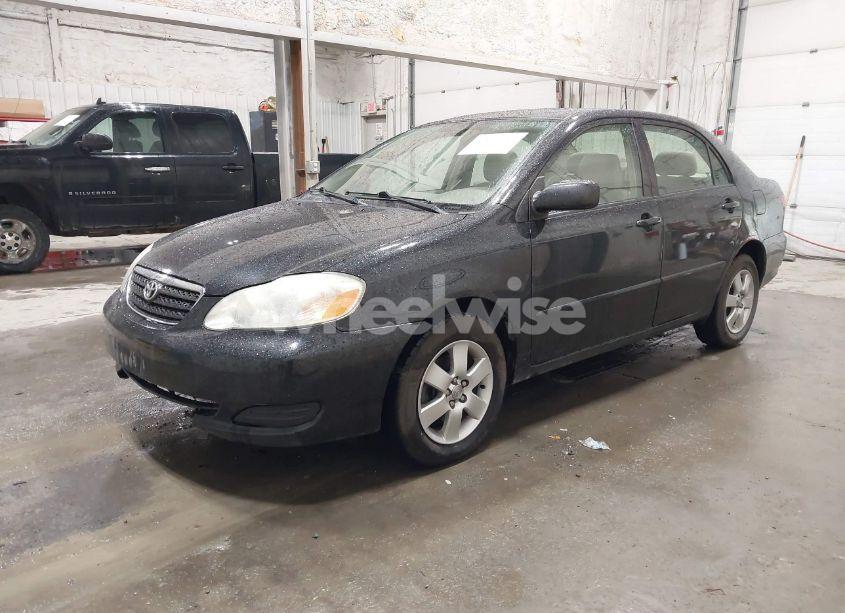 Photo 2 of 2005 Toyota Corolla LE (VIN 1NXBR30EX5Z549941)
