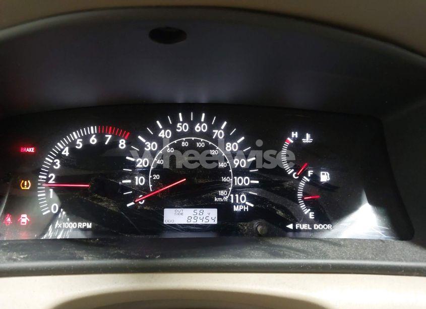 Photo 7 of 2005 Toyota Corolla LE (VIN 1NXBR30EX5Z549941)