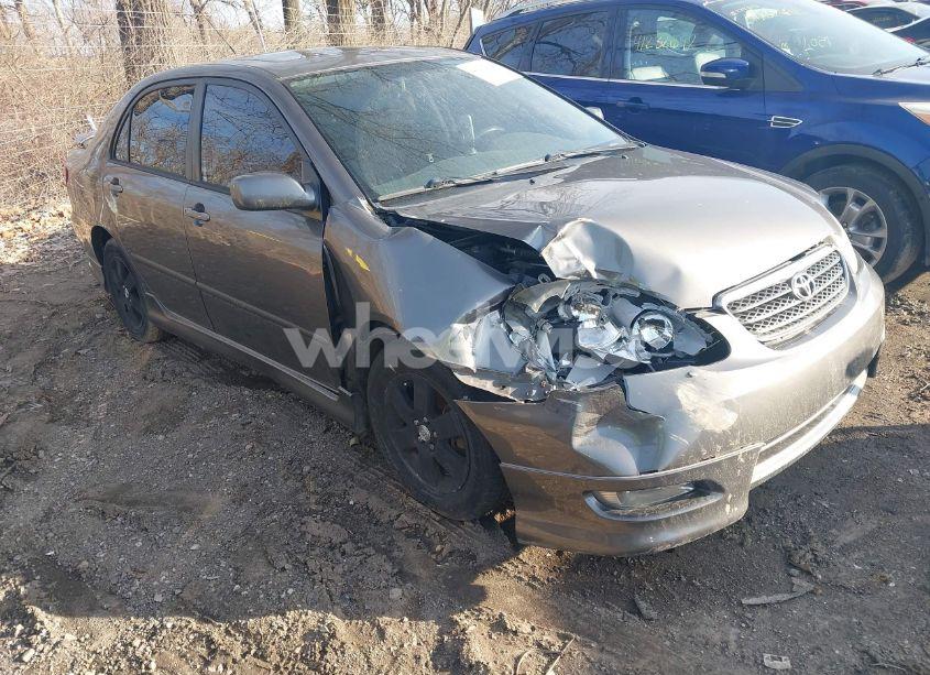 2005 Toyota Corolla S (VIN 1NXBR30EX5Z556534) main photo