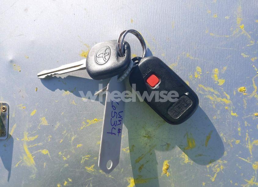 Photo 11 of 2005 Toyota Corolla S (VIN 1NXBR30EX5Z556534)