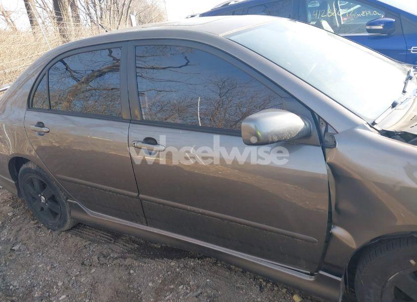 Photo 13 of 2005 Toyota Corolla S (VIN 1NXBR30EX5Z556534)