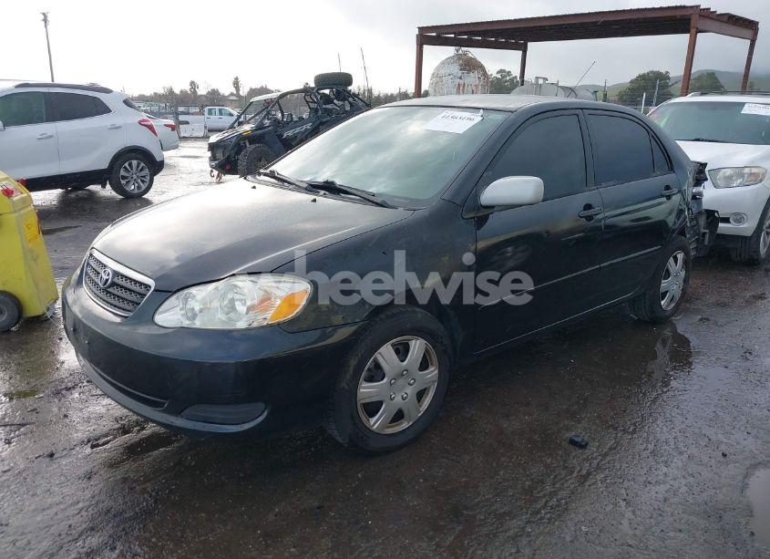 Photo 2 of 2005 Toyota Corolla LE (VIN 1NXBR30EX5Z557067)