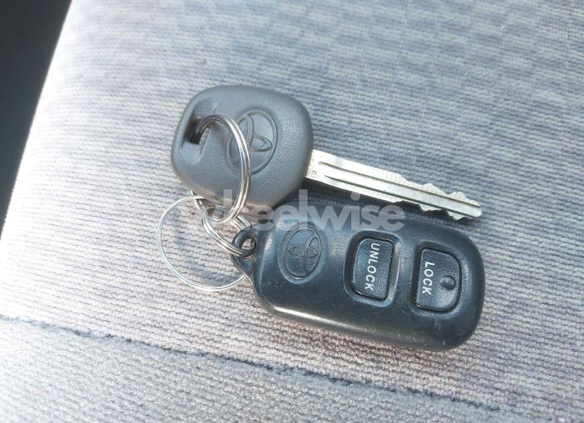 Photo 11 of 2006 Toyota Corolla LE (VIN 1NXBR30EX6Z671670)