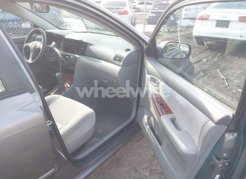 Photo 5 of 2006 Toyota Corolla LE (VIN 1NXBR30EX6Z671670)