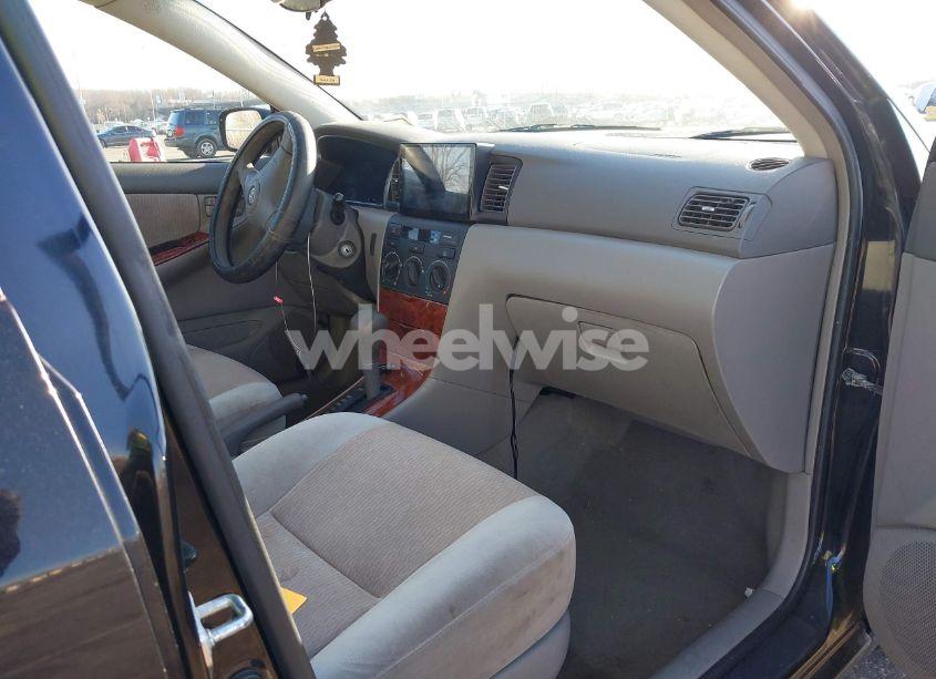 Photo 5 of 2007 Toyota Corolla LE (VIN 1NXBR30EX7Z917781)