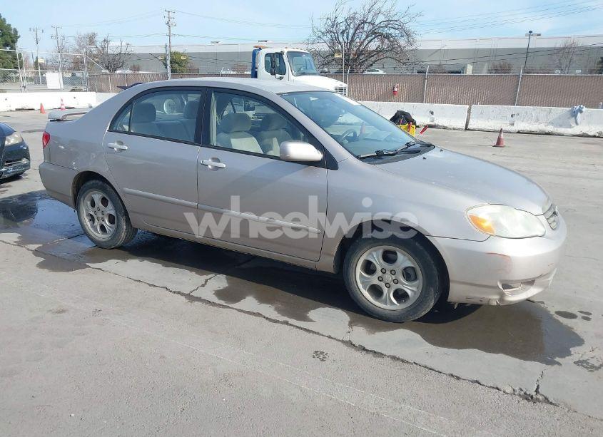 2003 Toyota Corolla LE (VIN 1NXBR32E03Z125789) main photo