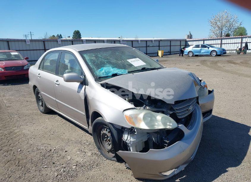 2003 Toyota Corolla LE (VIN 1NXBR32E03Z157660) main photo