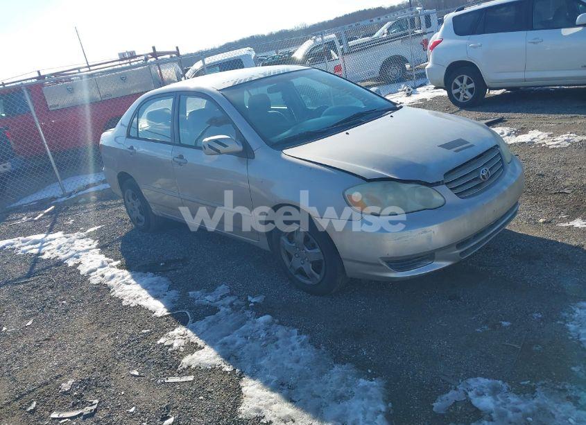 2003 Toyota Corolla LE (VIN 1NXBR32E03Z182526) main photo